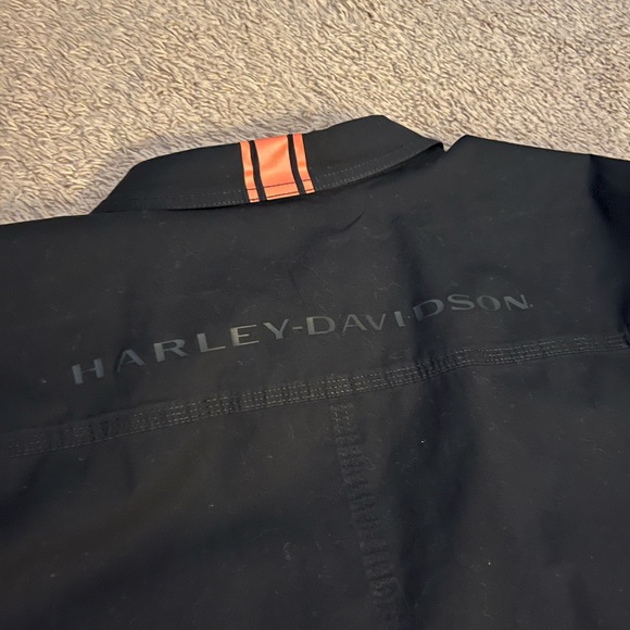 Harley Davidson shirt - Picture 2 of 3